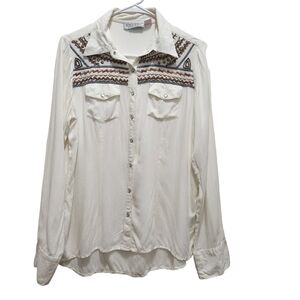 Pink Cattlelac Women's Size M, Western Shirt Ivory Beaded Shoulders Pearl Snaps